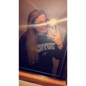 Meet your Posher, Kaycee